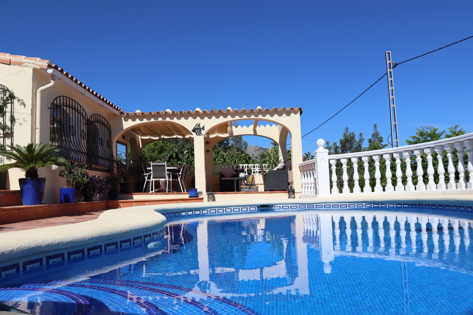 Återförsäljning - Villa -
Orba - Inland