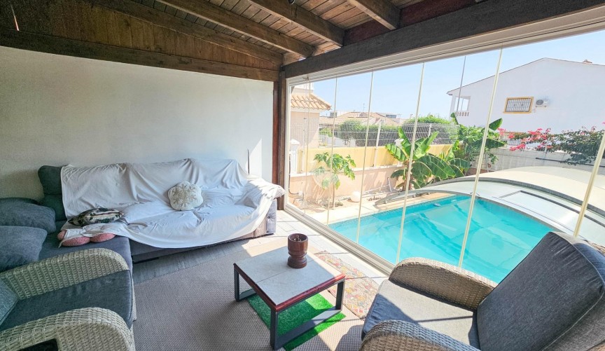 Återförsäljning - Villa -
Orihuela Costa - Cabo Roig