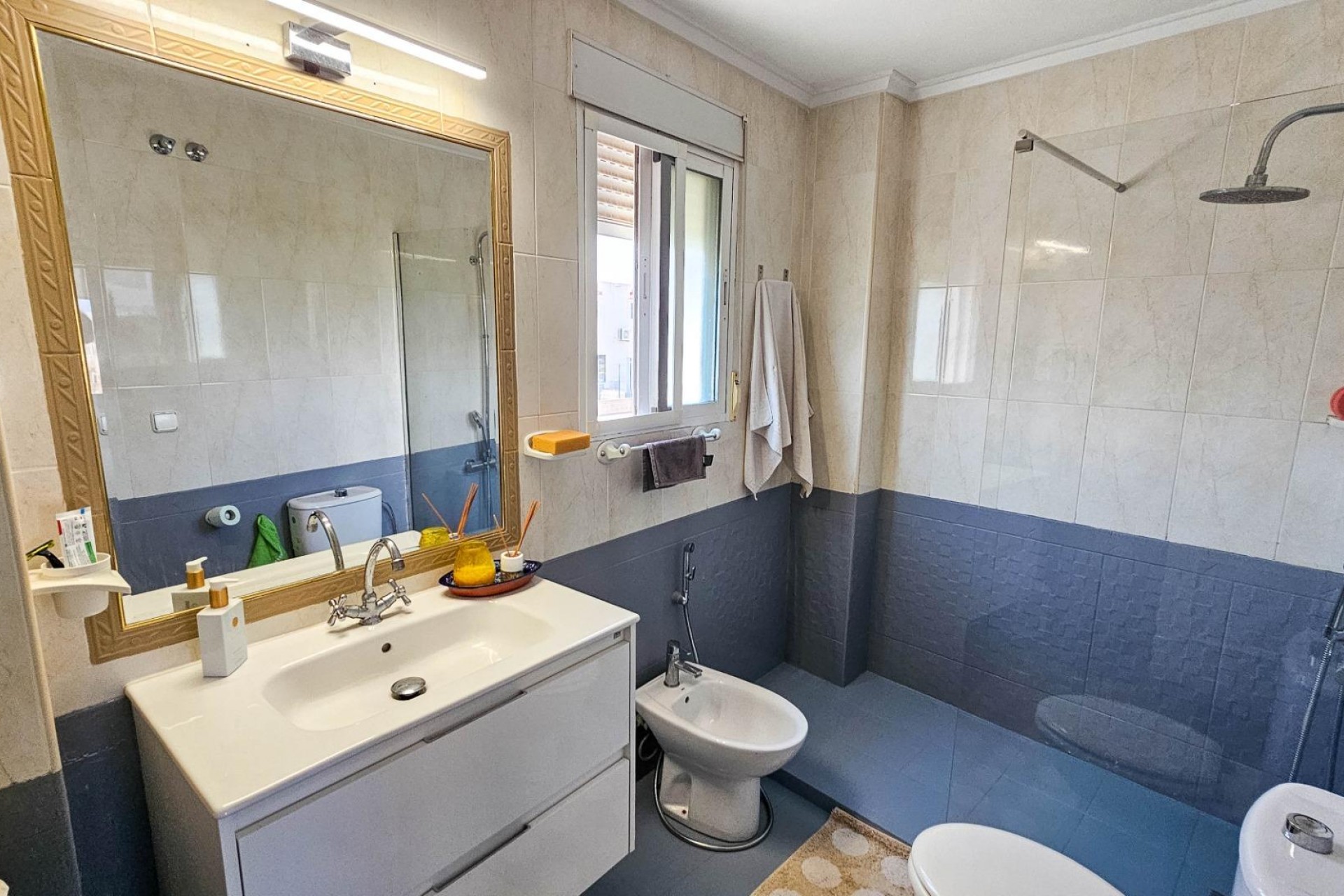 Återförsäljning - Villa -
Orihuela Costa - Cabo Roig