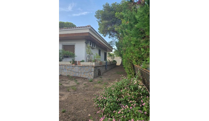 Återförsäljning - Villa -
Orihuela Costa - Campoamor