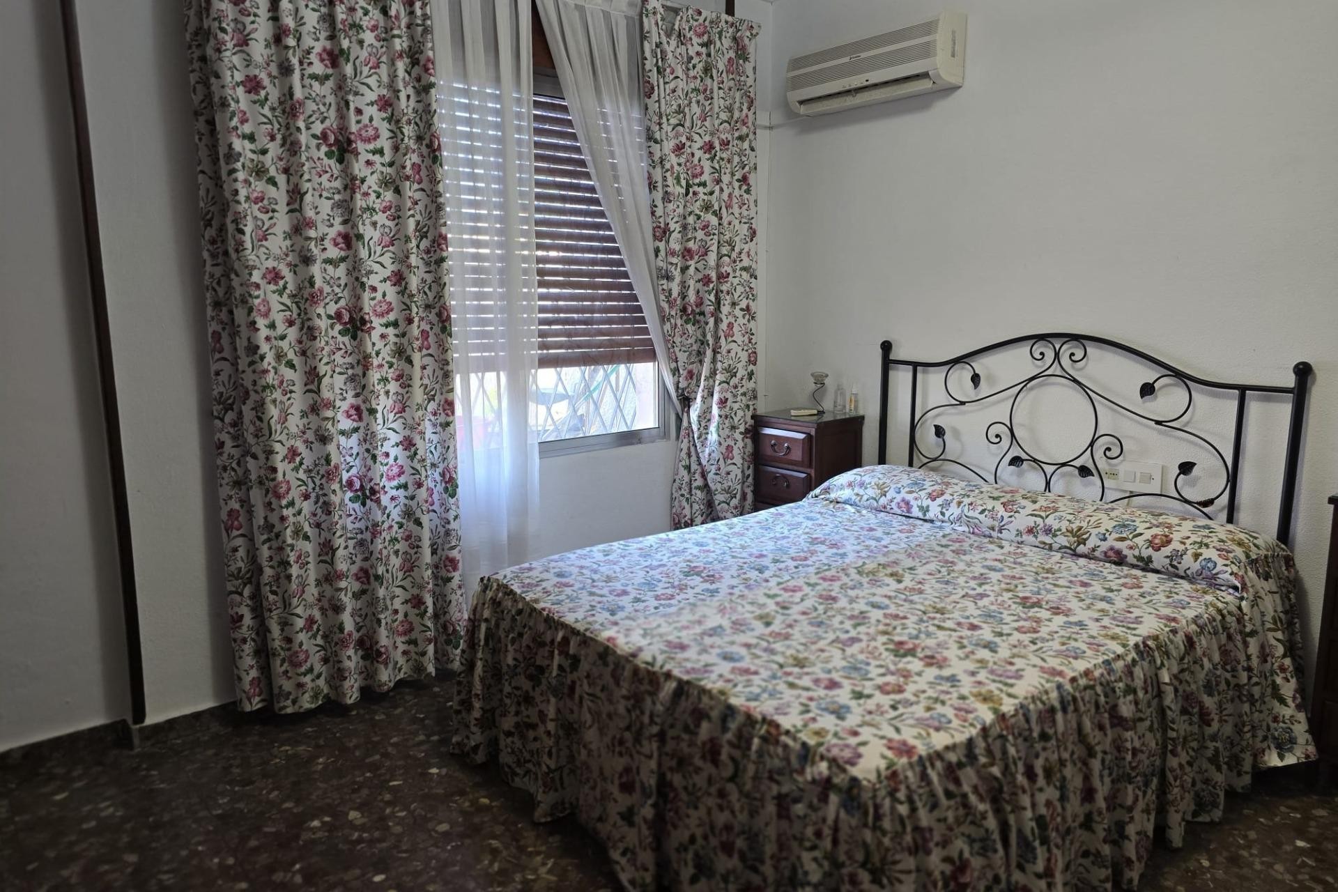 Återförsäljning - Villa -
Orihuela Costa - Campoamor