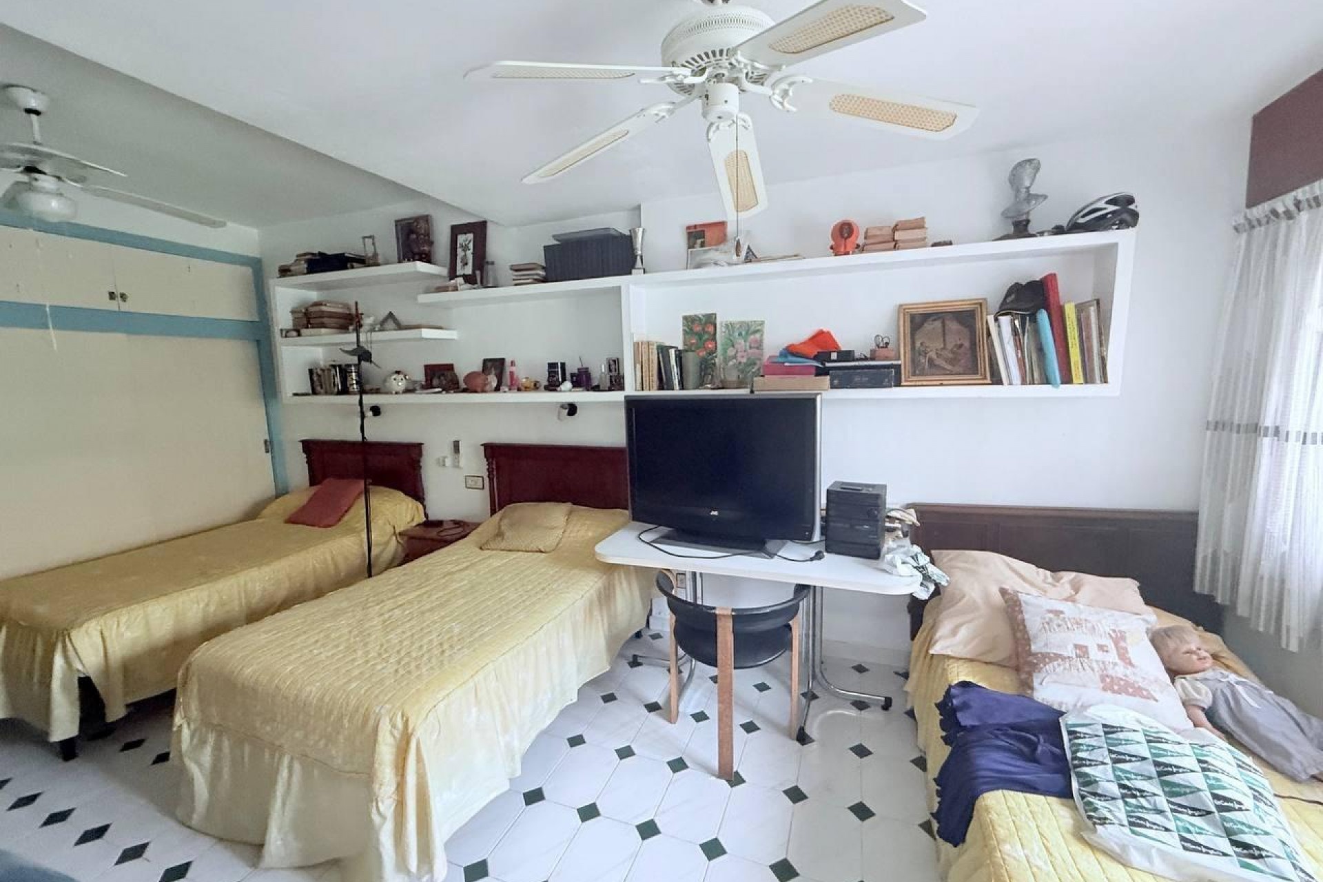 Återförsäljning - Villa -
Orihuela Costa - Campoamor