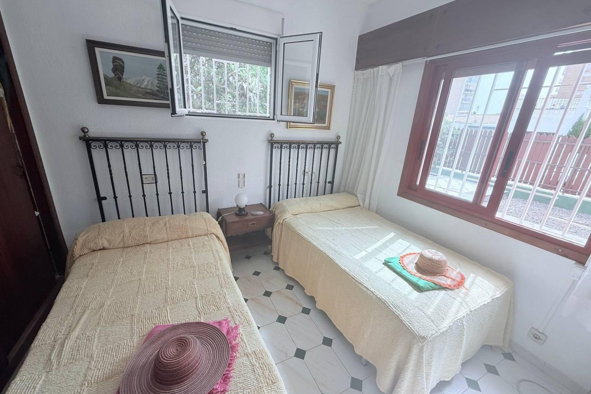 Återförsäljning - Villa -
Orihuela Costa - Campoamor