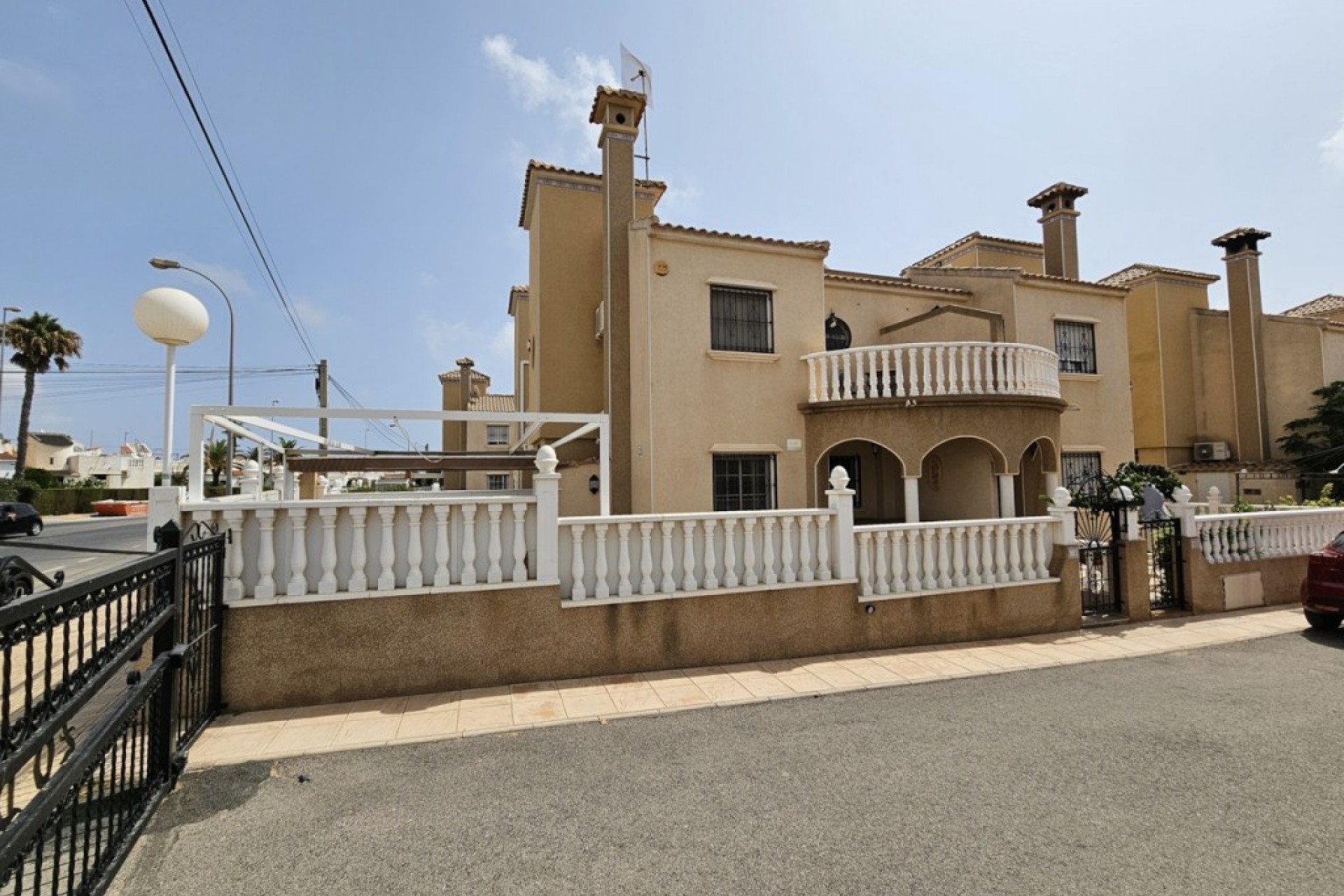 Återförsäljning - Villa -
Orihuela Costa - Costa Blanca