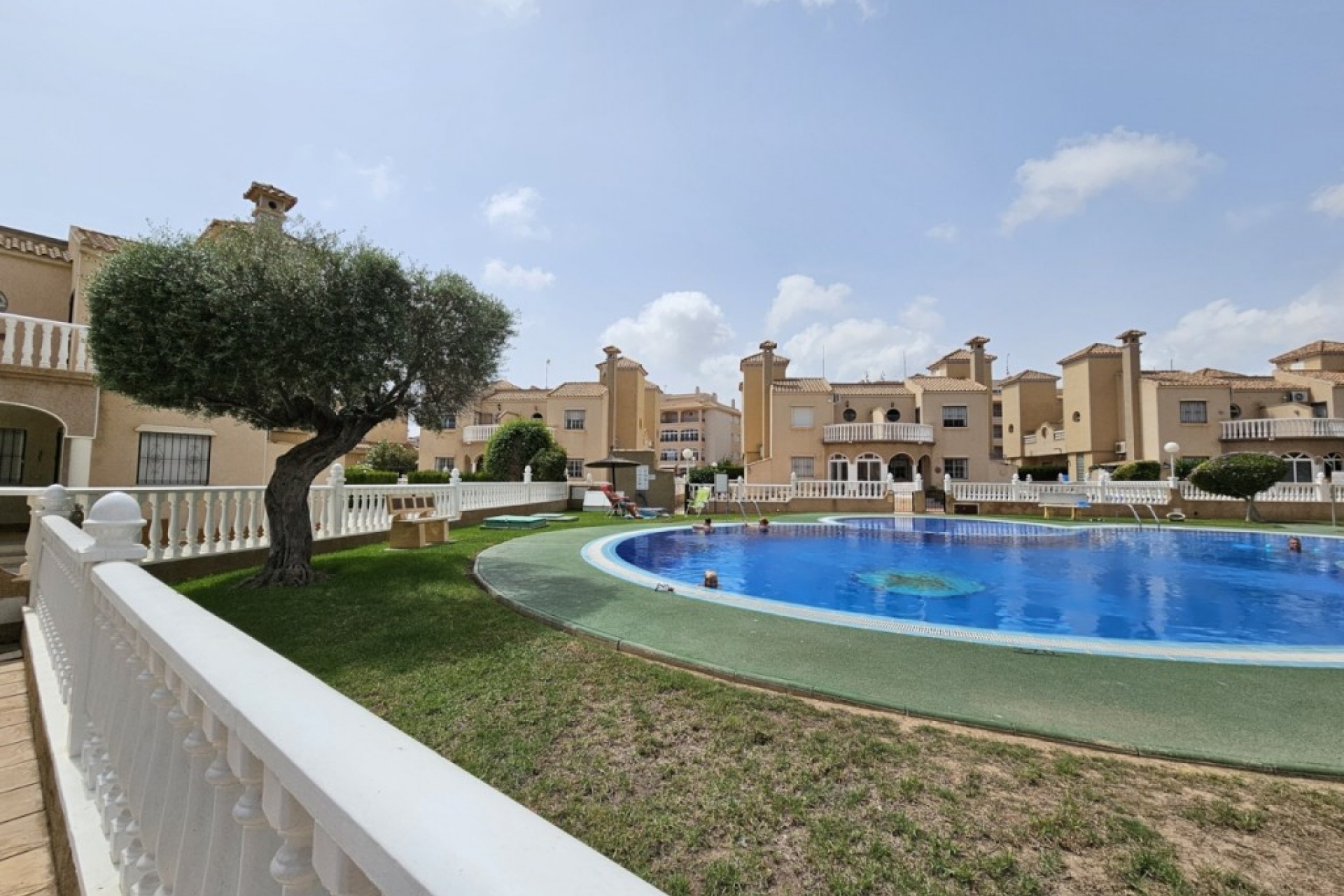 Återförsäljning - Villa -
Orihuela Costa - Costa Blanca