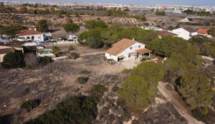 Återförsäljning - Villa -
Orihuela Costa - Costa Blanca