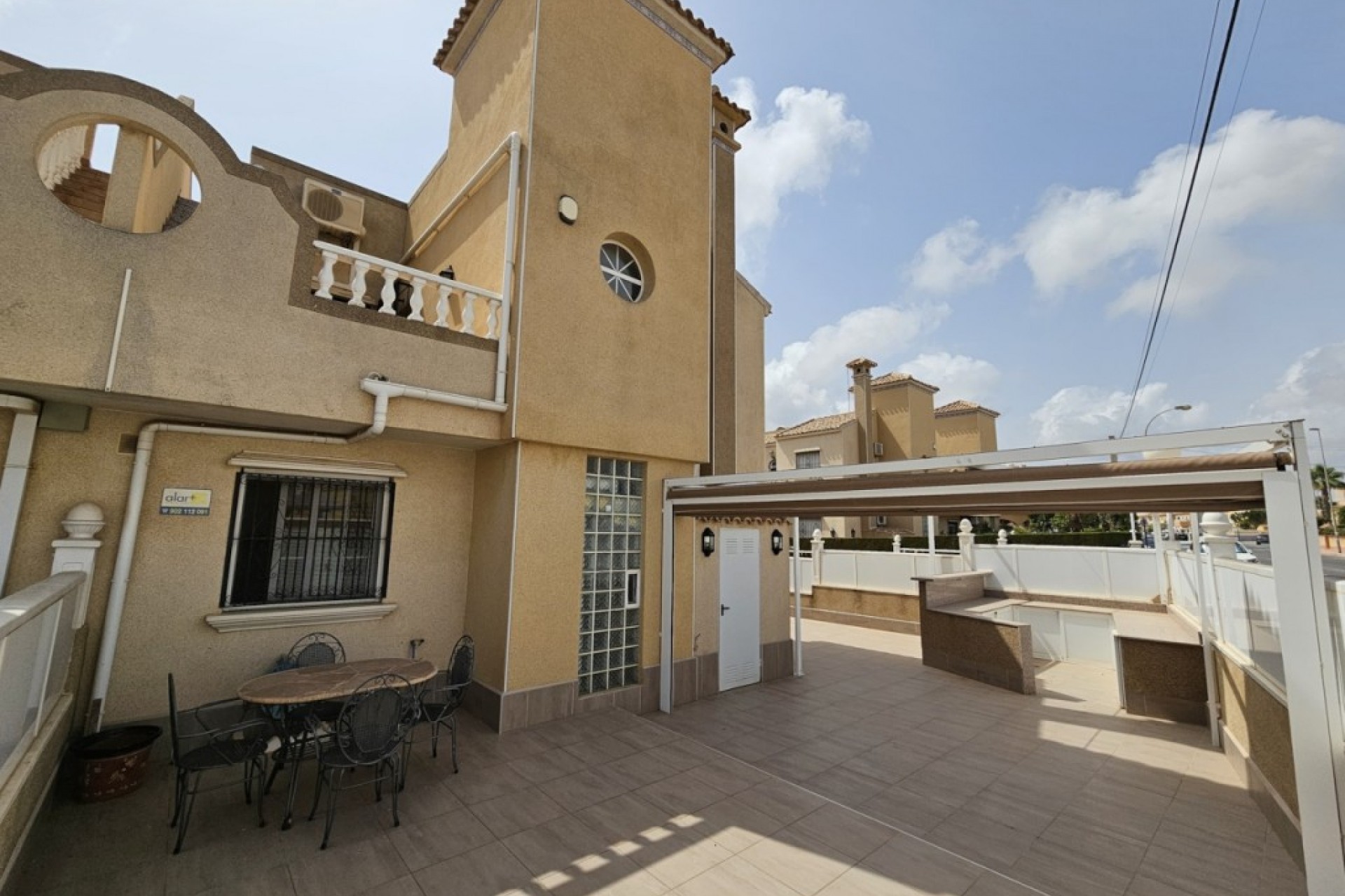 Återförsäljning - Villa -
Orihuela Costa - Costa Blanca