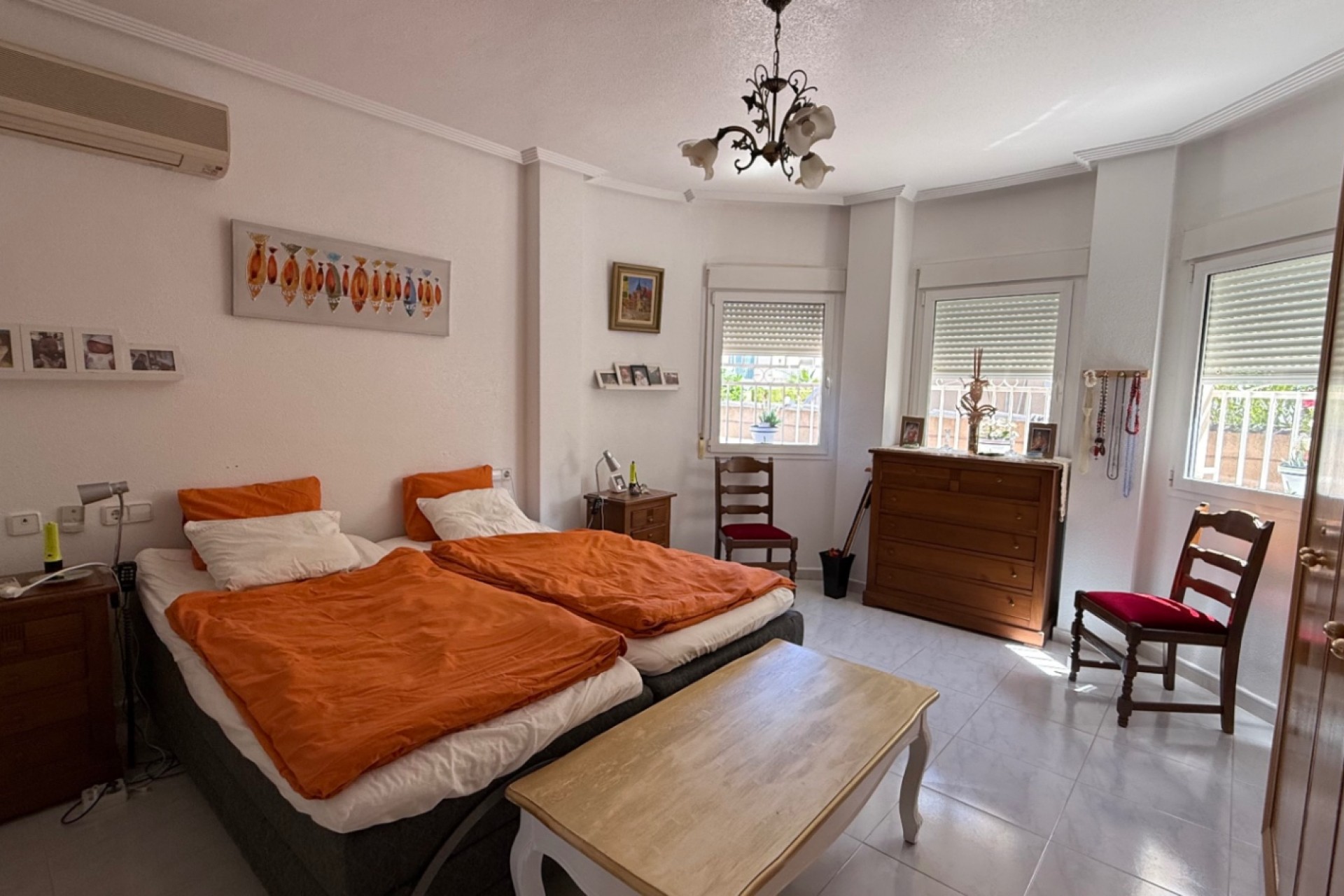 Återförsäljning - Villa -
Orihuela Costa - Costa Blanca