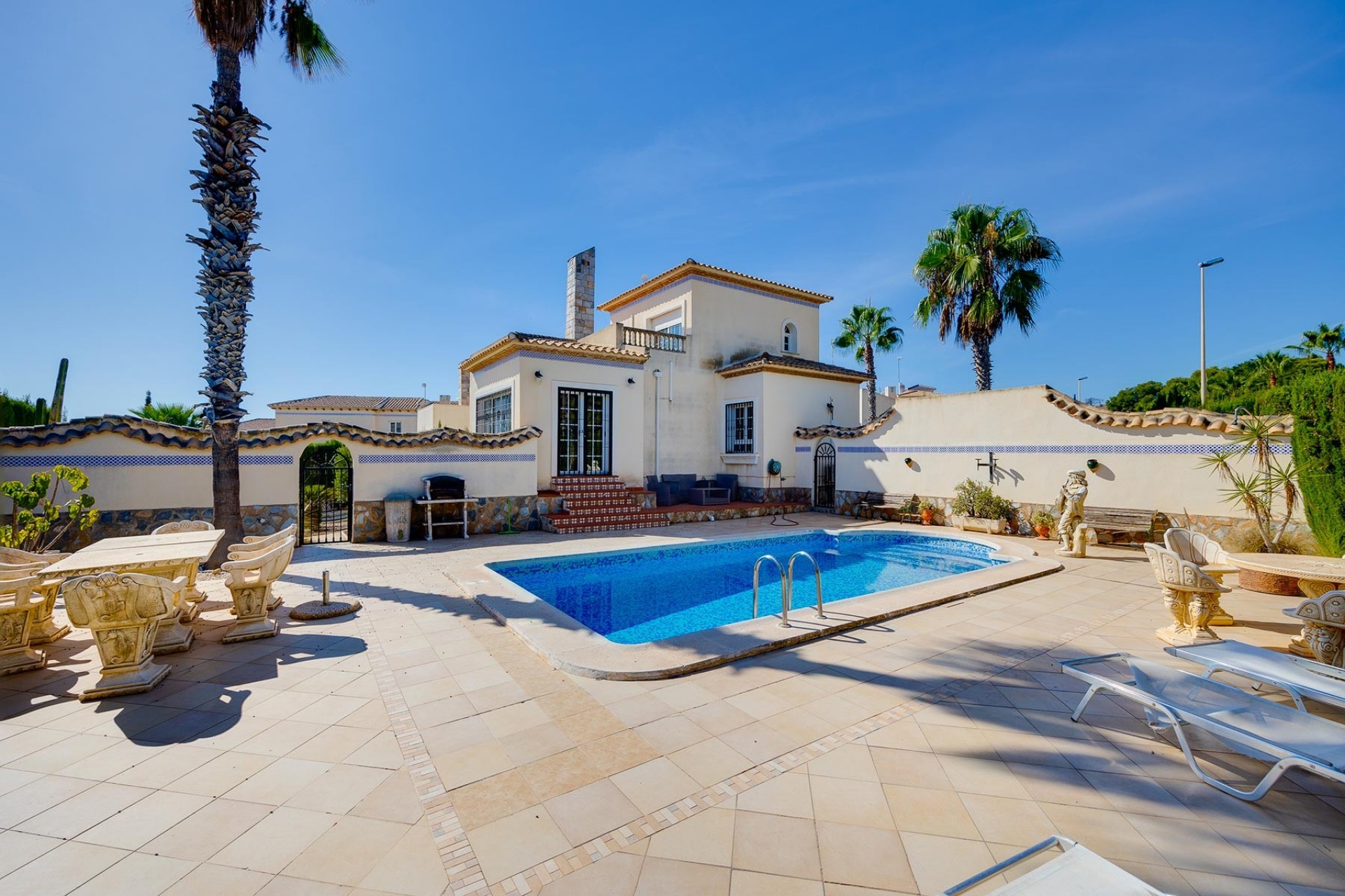 Återförsäljning - Villa -
Orihuela Costa - Costa Blanca