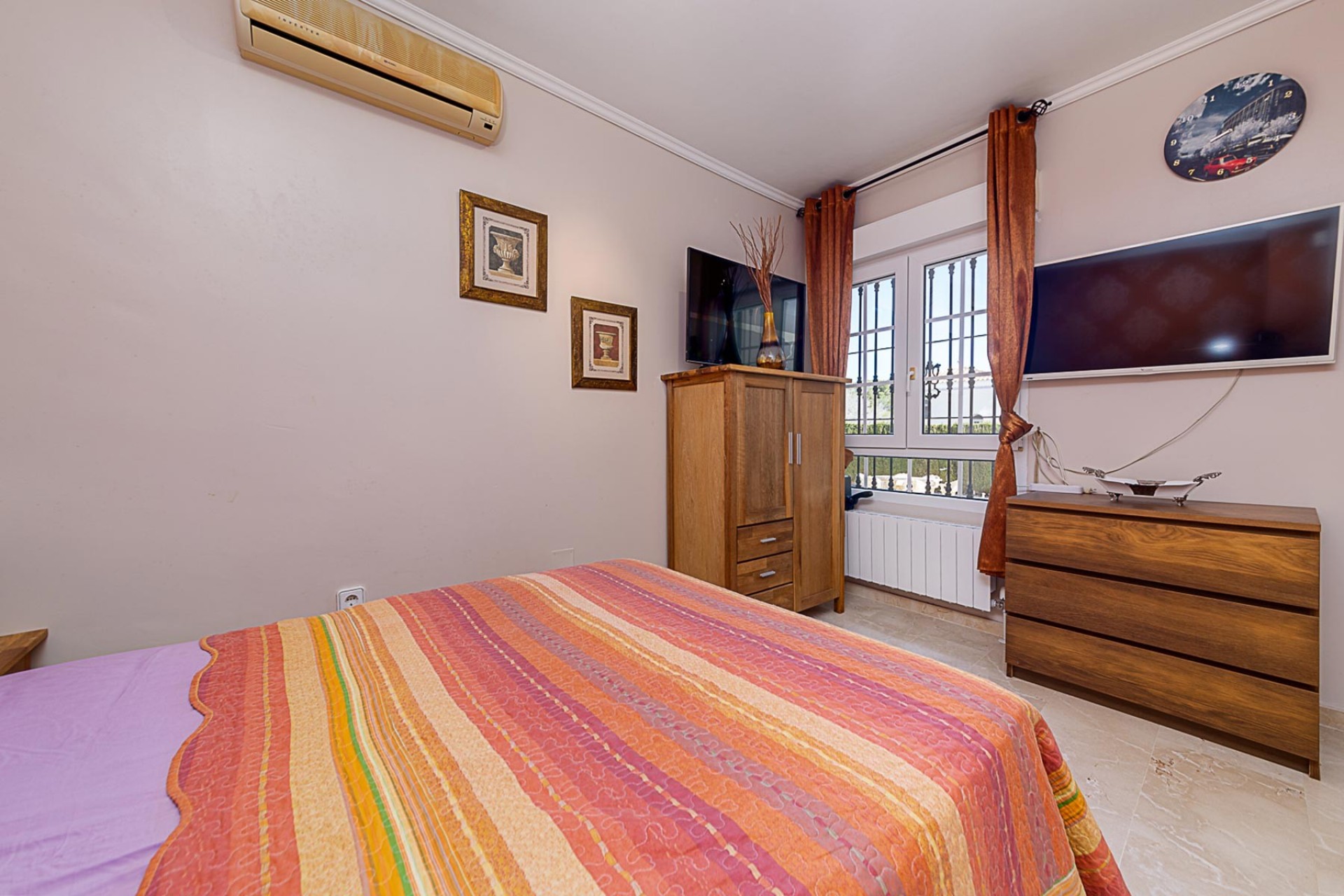 Återförsäljning - Villa -
Orihuela Costa - Costa Blanca