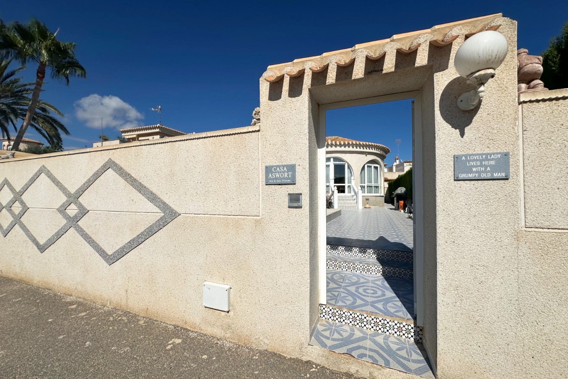 Återförsäljning - Villa -
Orihuela Costa - Costa Blanca