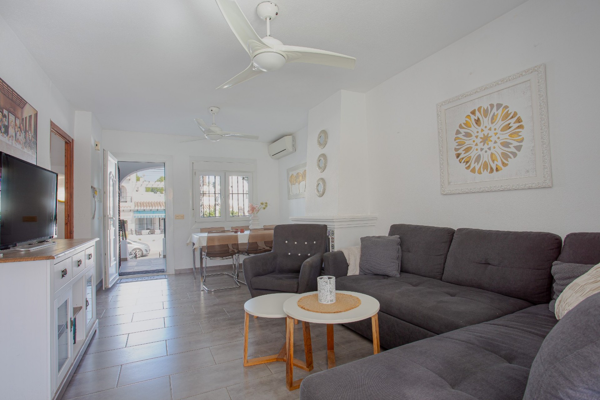 Återförsäljning - Villa -
Orihuela Costa - Costa Blanca