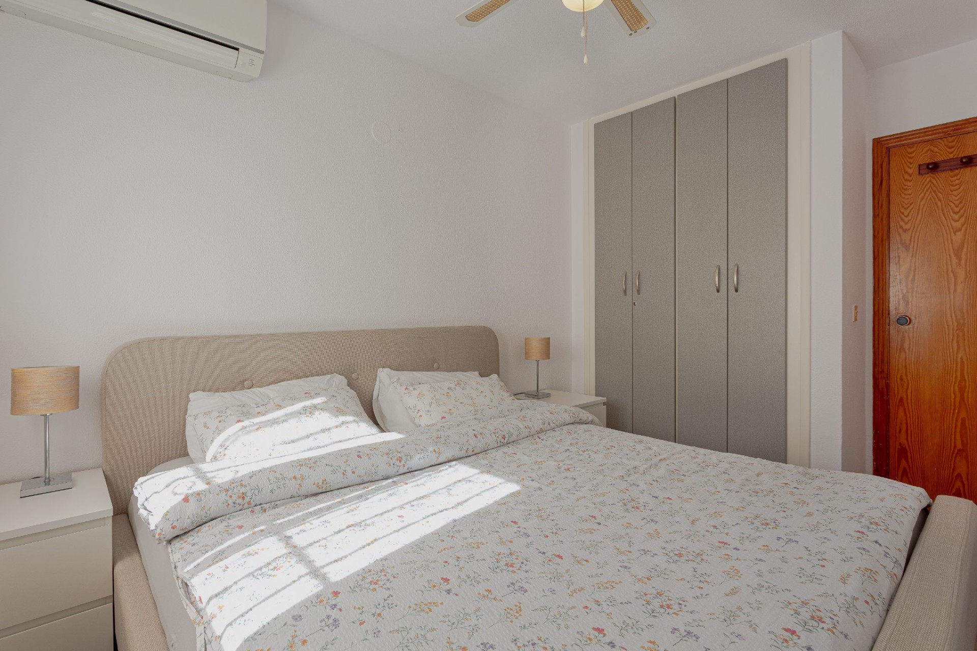 Återförsäljning - Villa -
Orihuela Costa - Costa Blanca