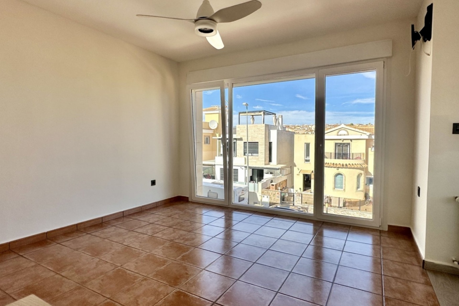 Återförsäljning - Villa -
Orihuela Costa - Costa Blanca