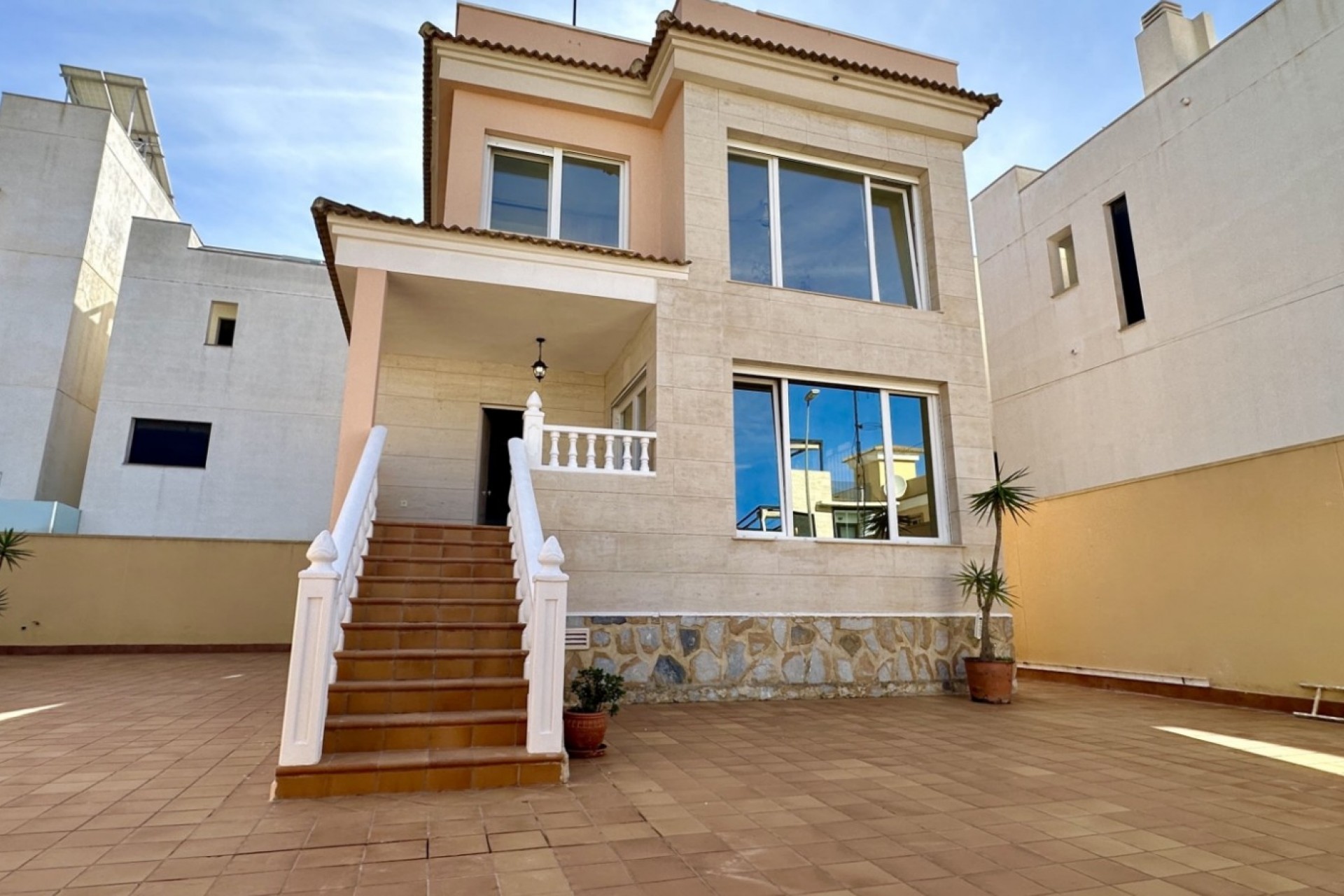 Återförsäljning - Villa -
Orihuela Costa - Costa Blanca