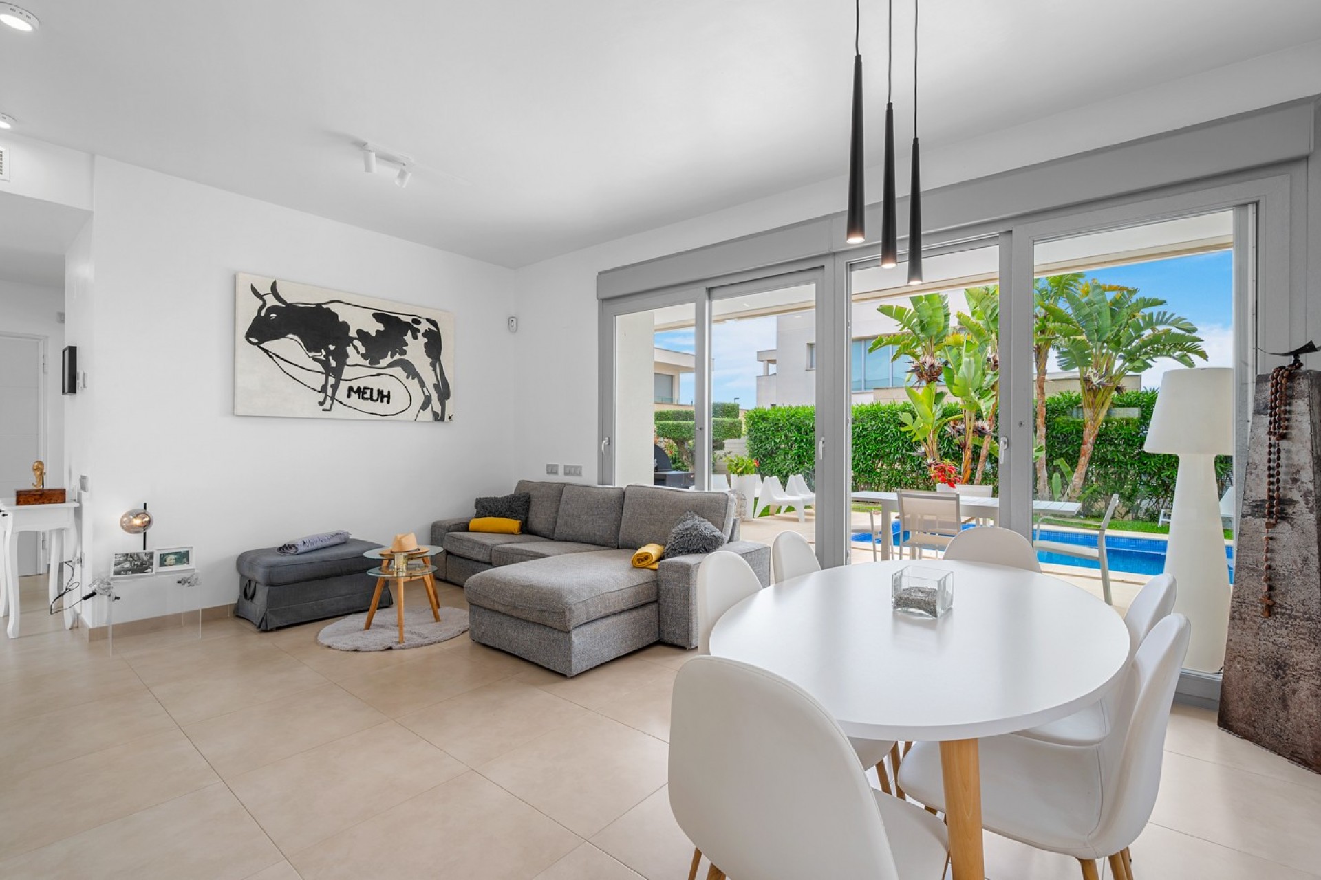 Återförsäljning - Villa -
Orihuela Costa - Costa Blanca