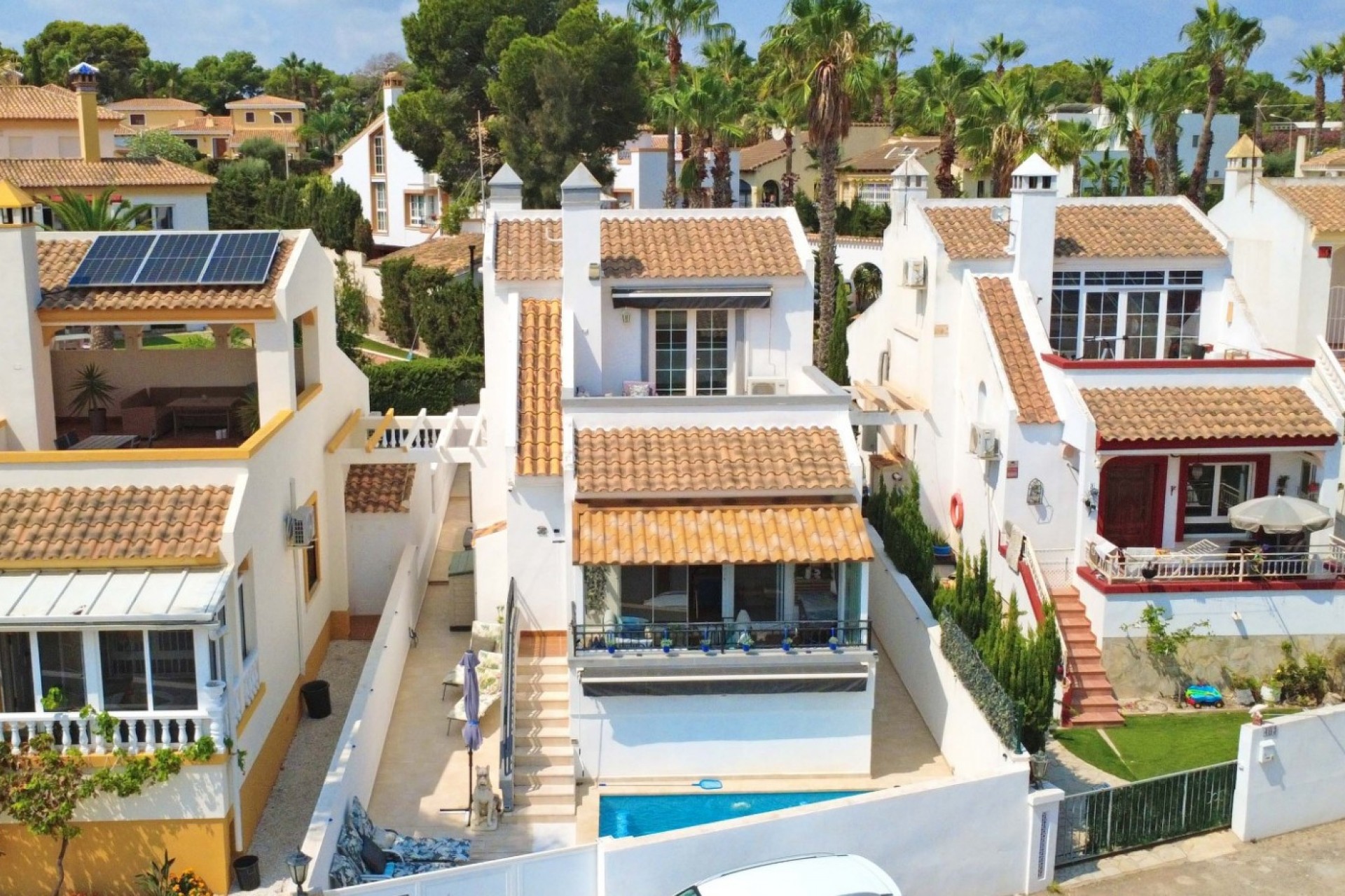 Återförsäljning - Villa -
Orihuela Costa - Costa Blanca