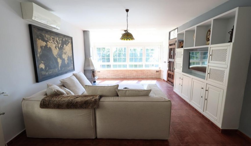 Återförsäljning - Villa -
Orihuela Costa - Costa Blanca