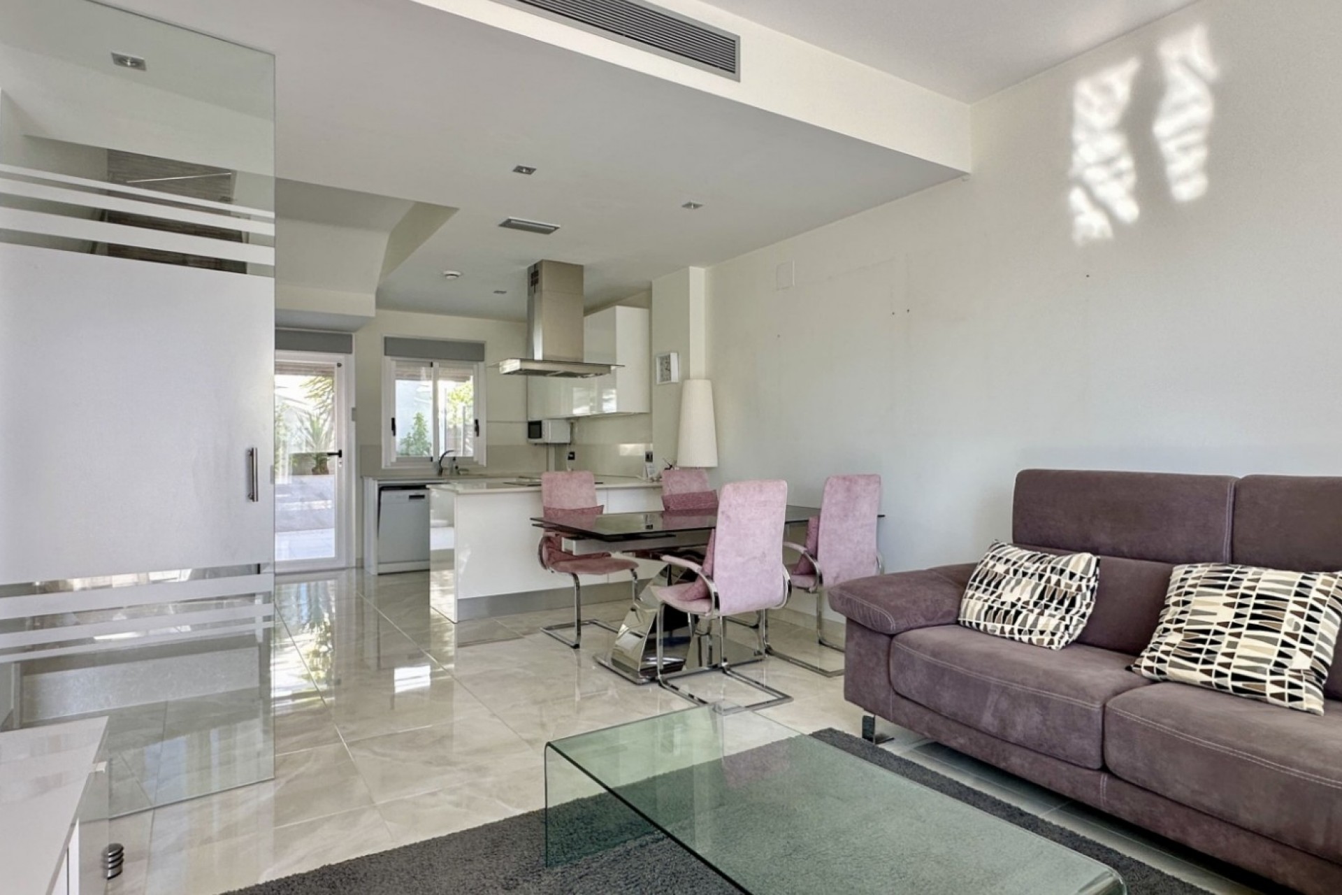 Återförsäljning - Villa -
Orihuela Costa - Costa Blanca