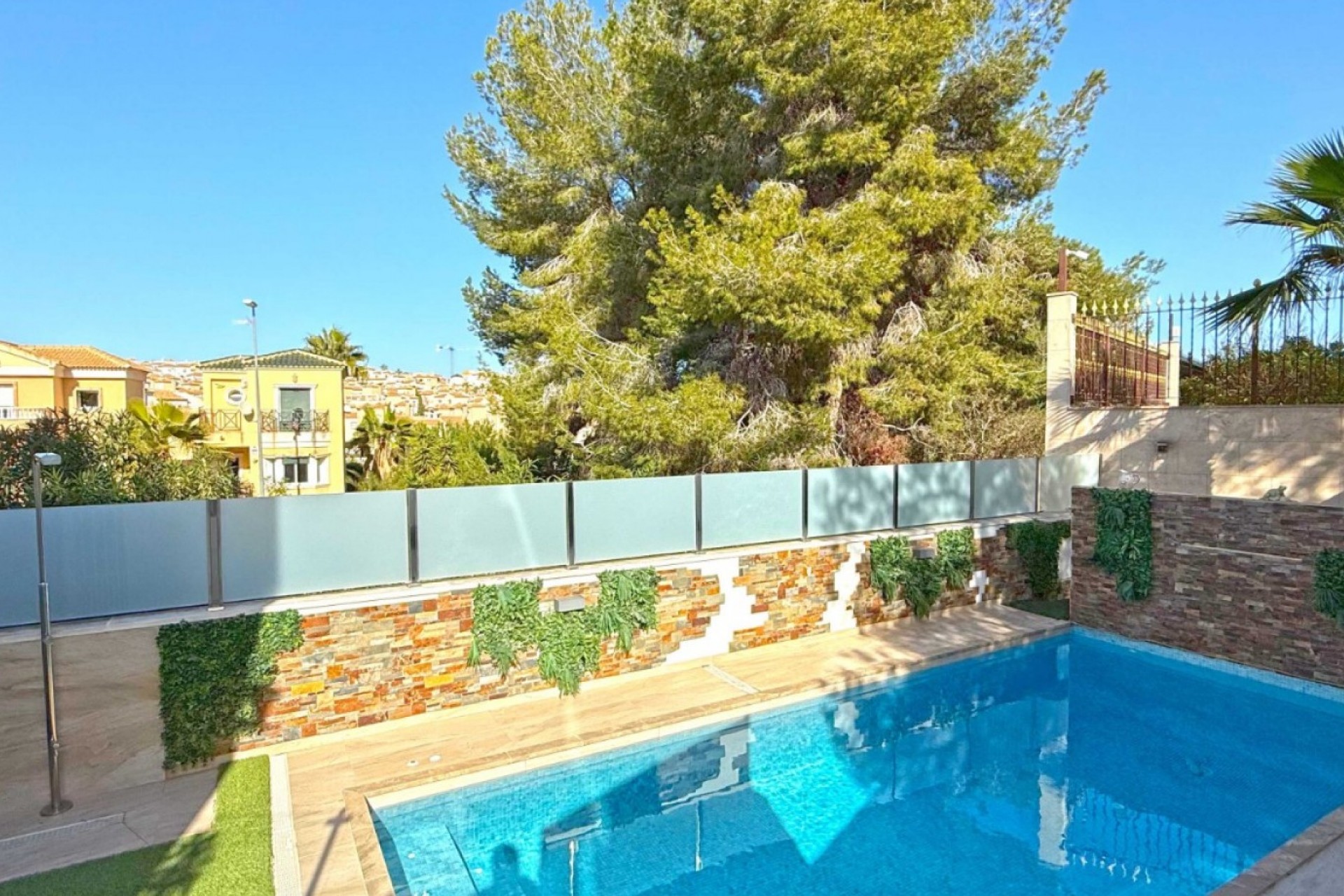 Återförsäljning - Villa -
Orihuela Costa - Costa Blanca