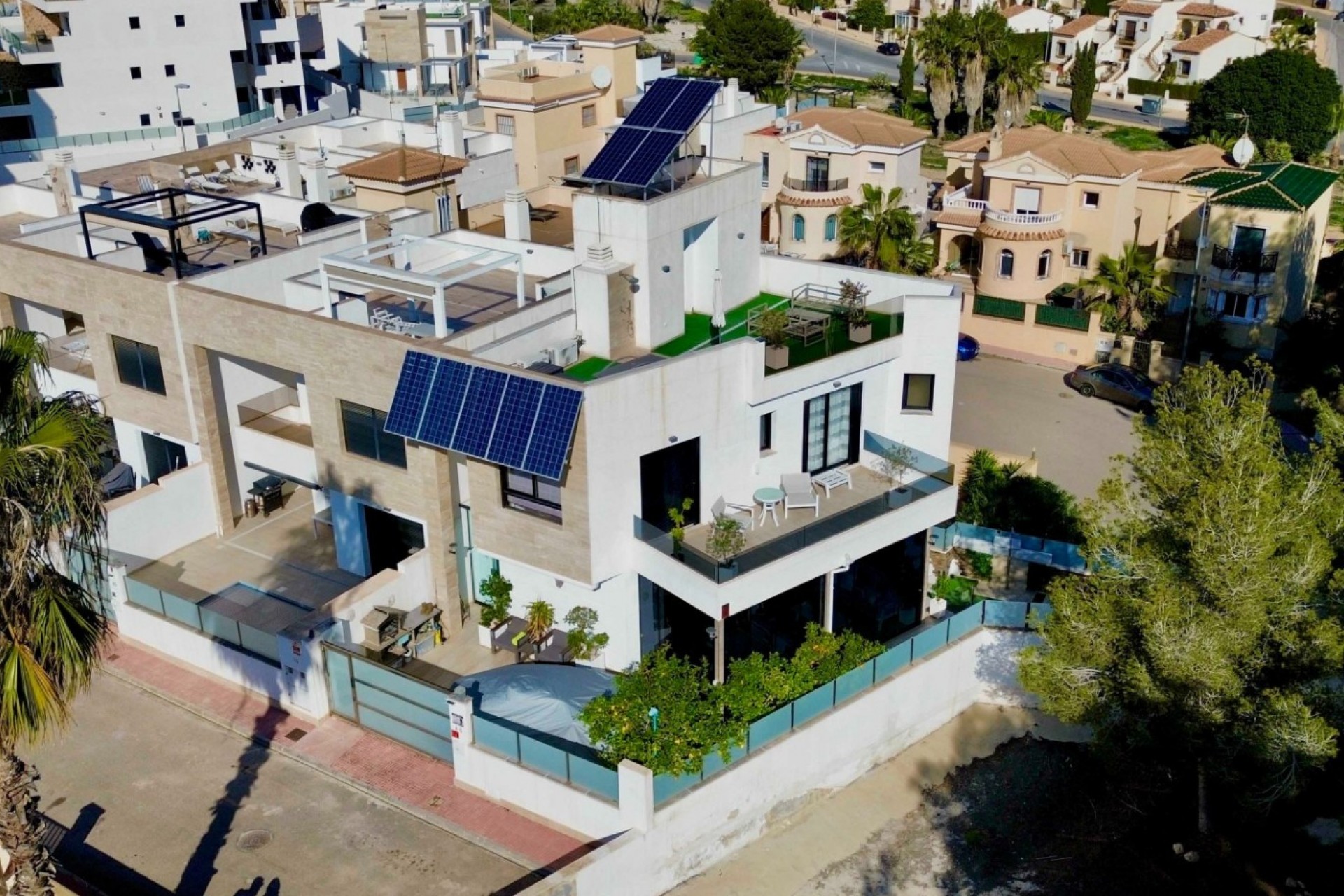 Återförsäljning - Villa -
Orihuela Costa - Costa Blanca