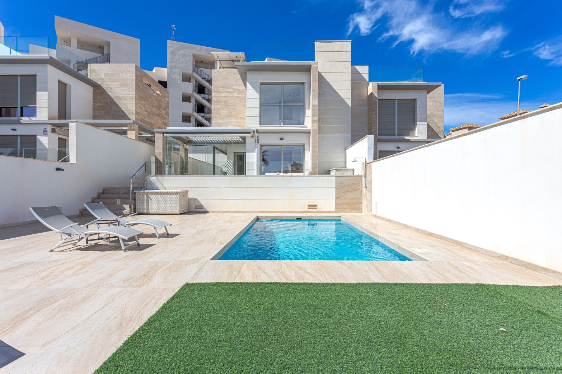 Återförsäljning - Villa -
Orihuela Costa - Costa Blanca