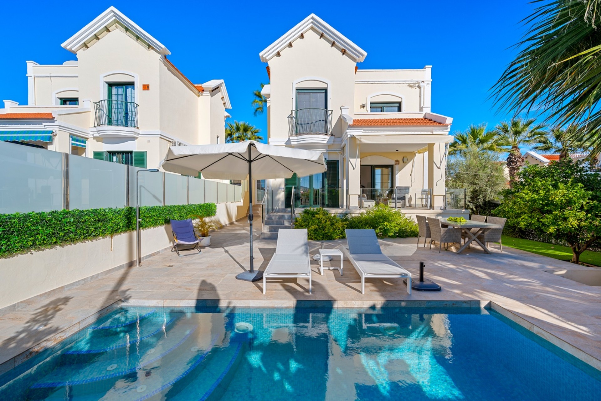 Återförsäljning - Villa -
Orihuela Costa - Costa Blanca