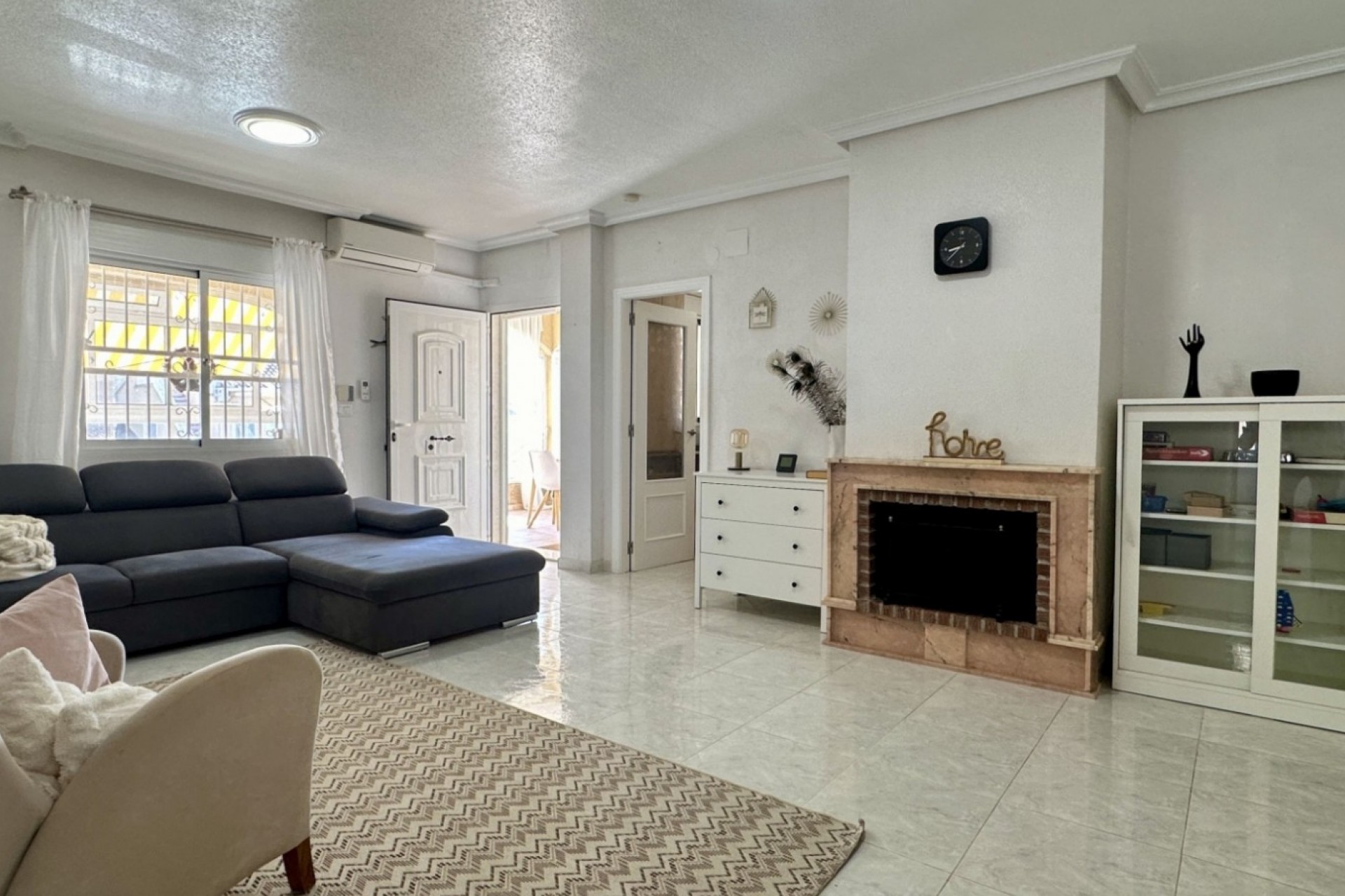 Återförsäljning - Villa -
Orihuela Costa - Costa Blanca