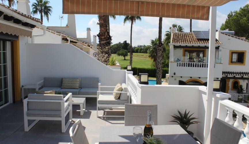 Återförsäljning - Villa -
Orihuela Costa - Costa Blanca