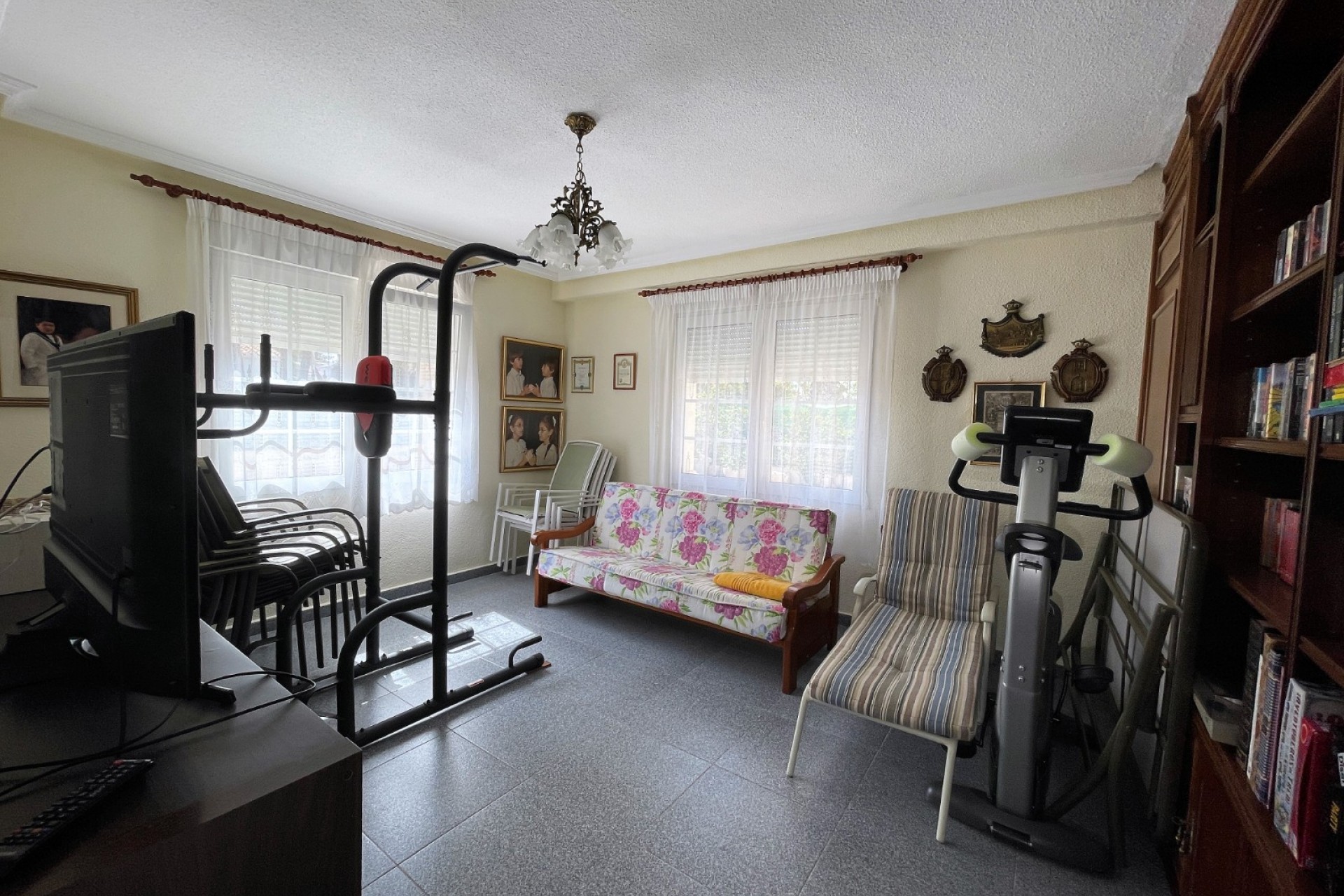 Återförsäljning - Villa -
Orihuela Costa - Costa Blanca