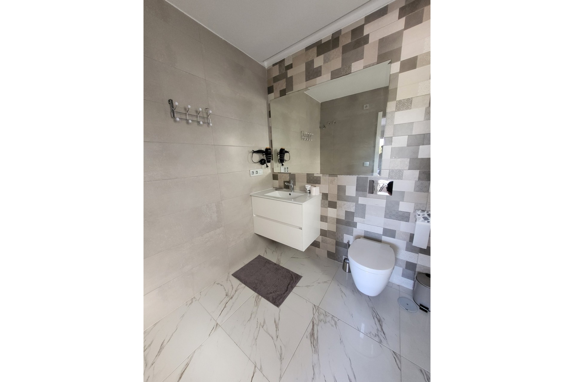 Återförsäljning - Villa -
Orihuela Costa - Costa Blanca