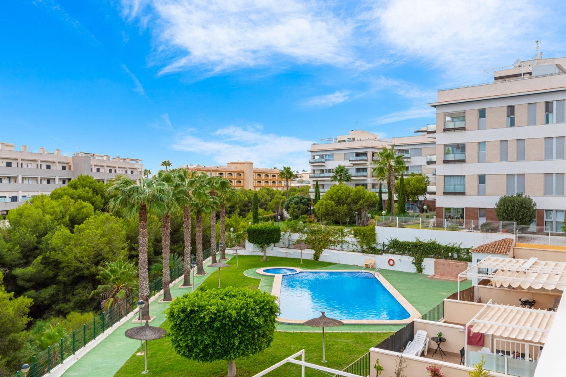 Återförsäljning - Villa -
Orihuela Costa - Costa Blanca