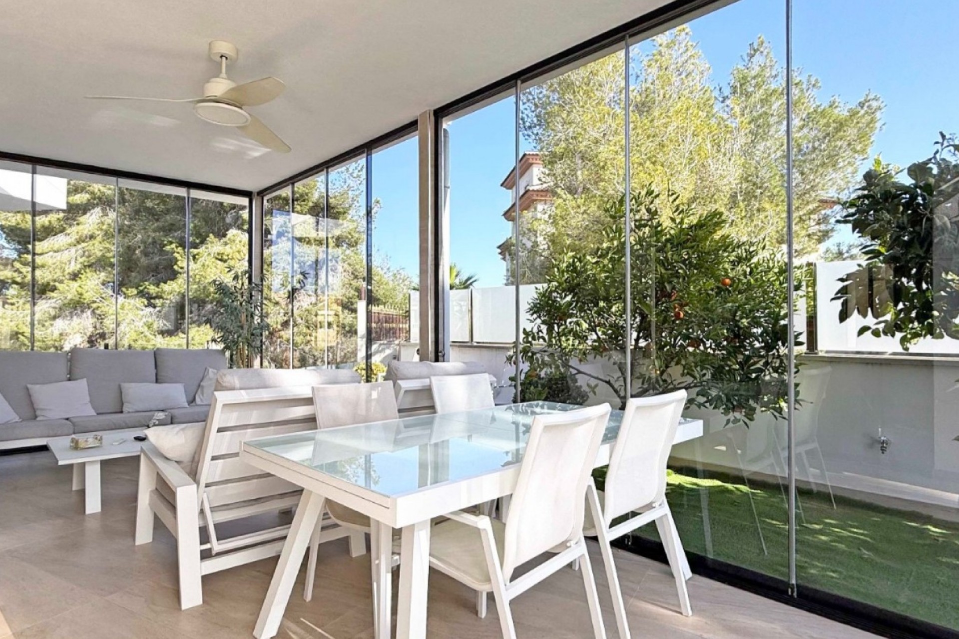 Återförsäljning - Villa -
Orihuela Costa - Costa Blanca