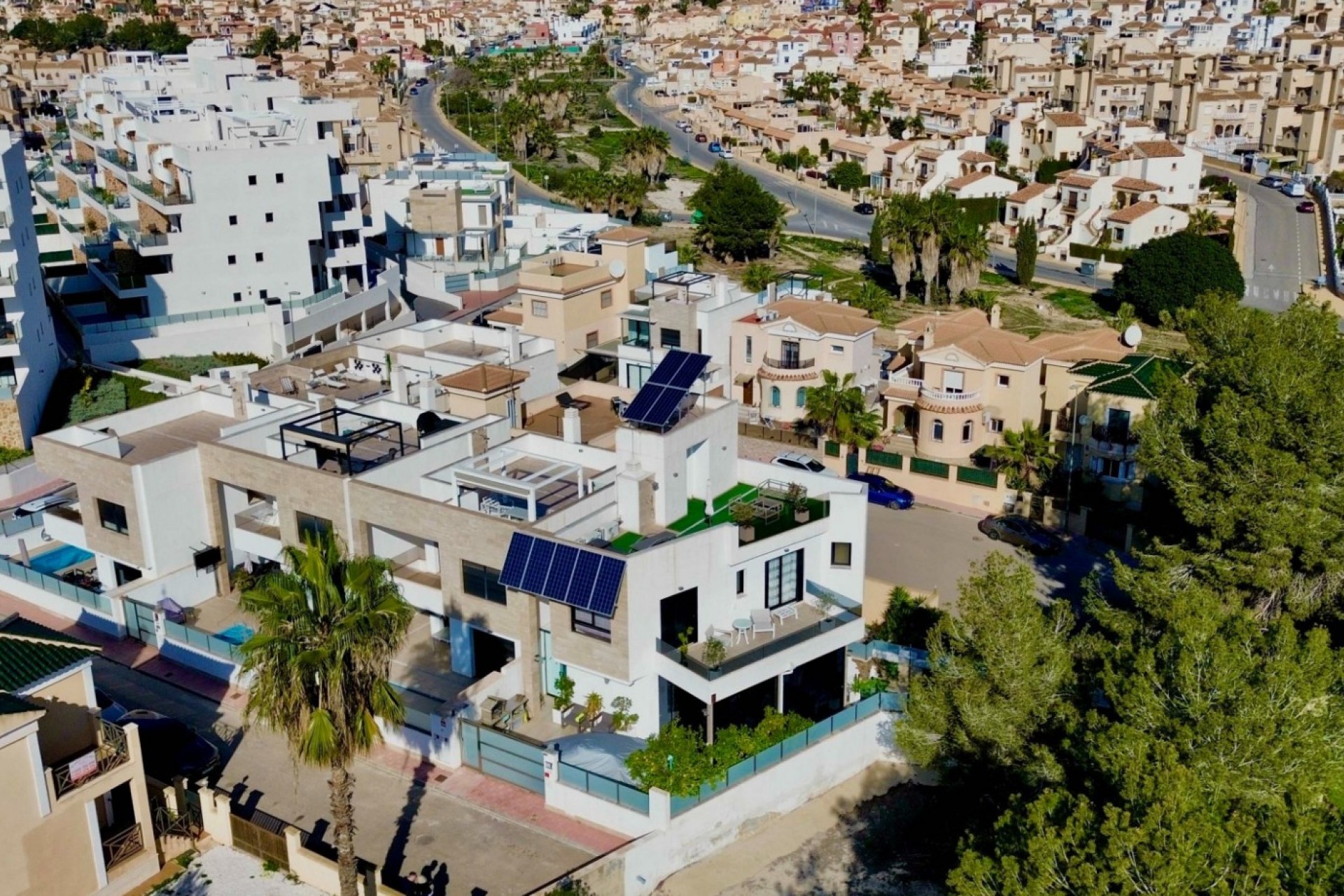 Återförsäljning - Villa -
Orihuela Costa - Costa Blanca