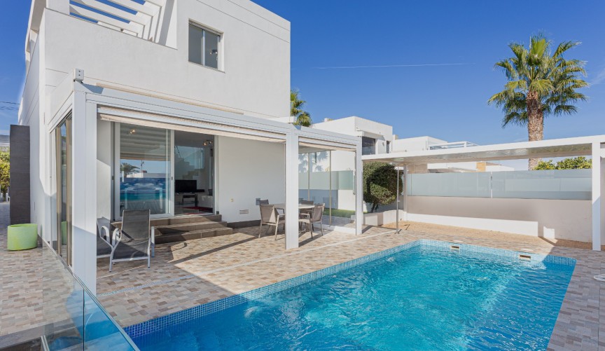 Återförsäljning - Villa -
Orihuela Costa - Costa Blanca