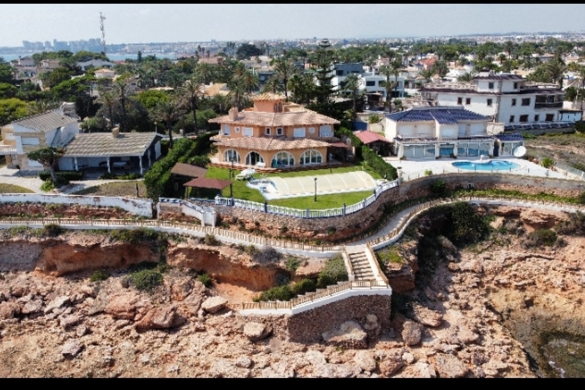 Återförsäljning - Villa -
Orihuela Costa - Costa Blanca