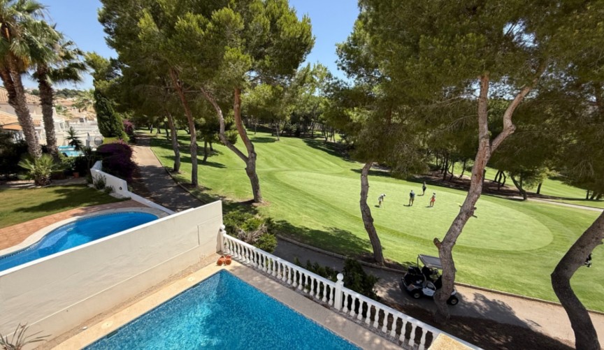 Återförsäljning - Villa -
Orihuela Costa - Costa Blanca