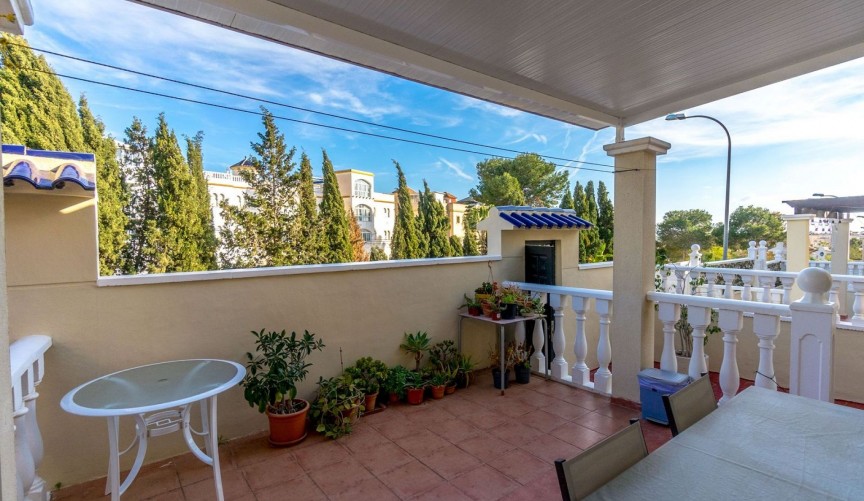 Återförsäljning - Villa -
Orihuela Costa - Costa Blanca