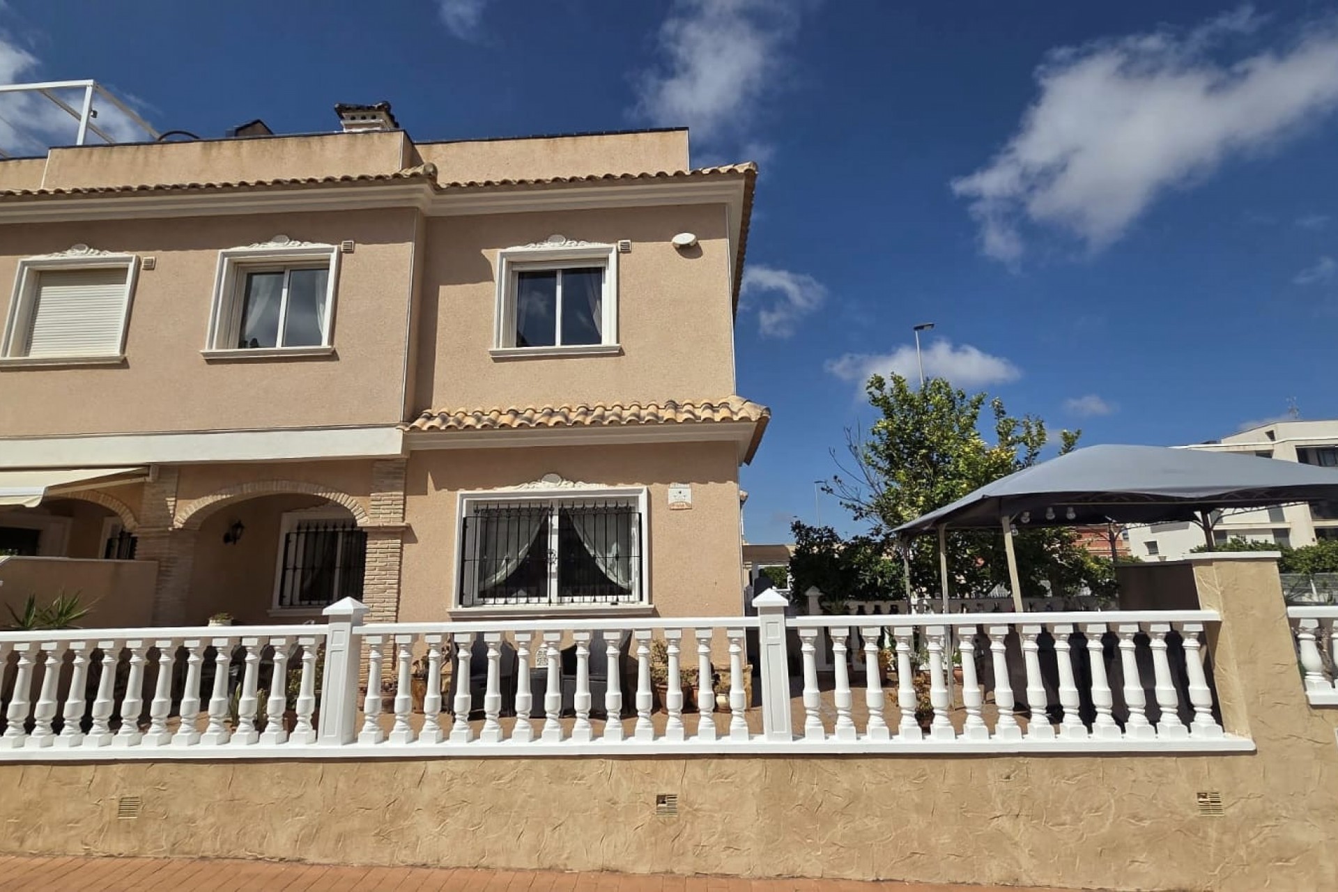 Återförsäljning - Villa -
Orihuela Costa - Costa Blanca