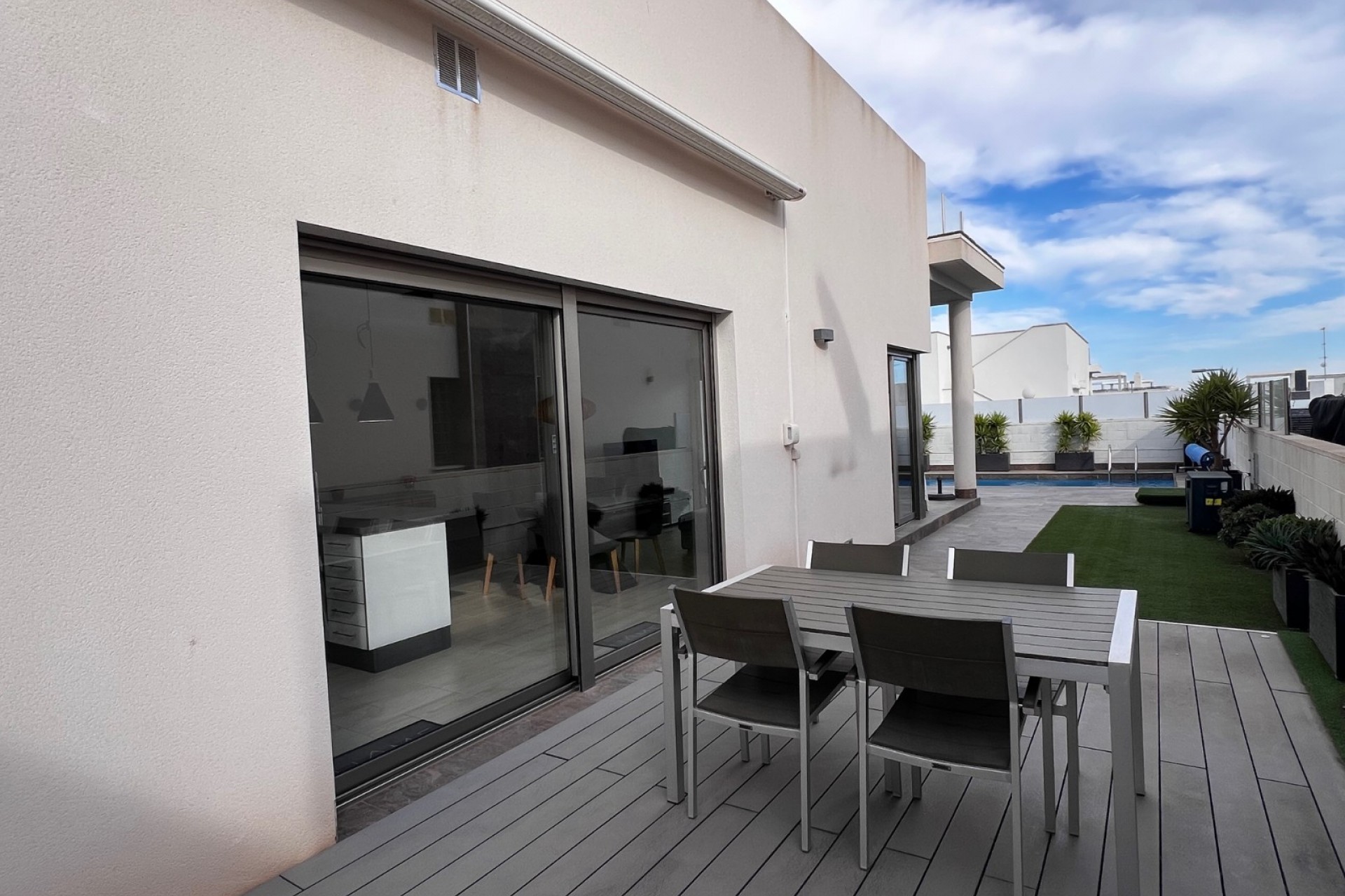 Återförsäljning - Villa -
Orihuela Costa - Costa Blanca