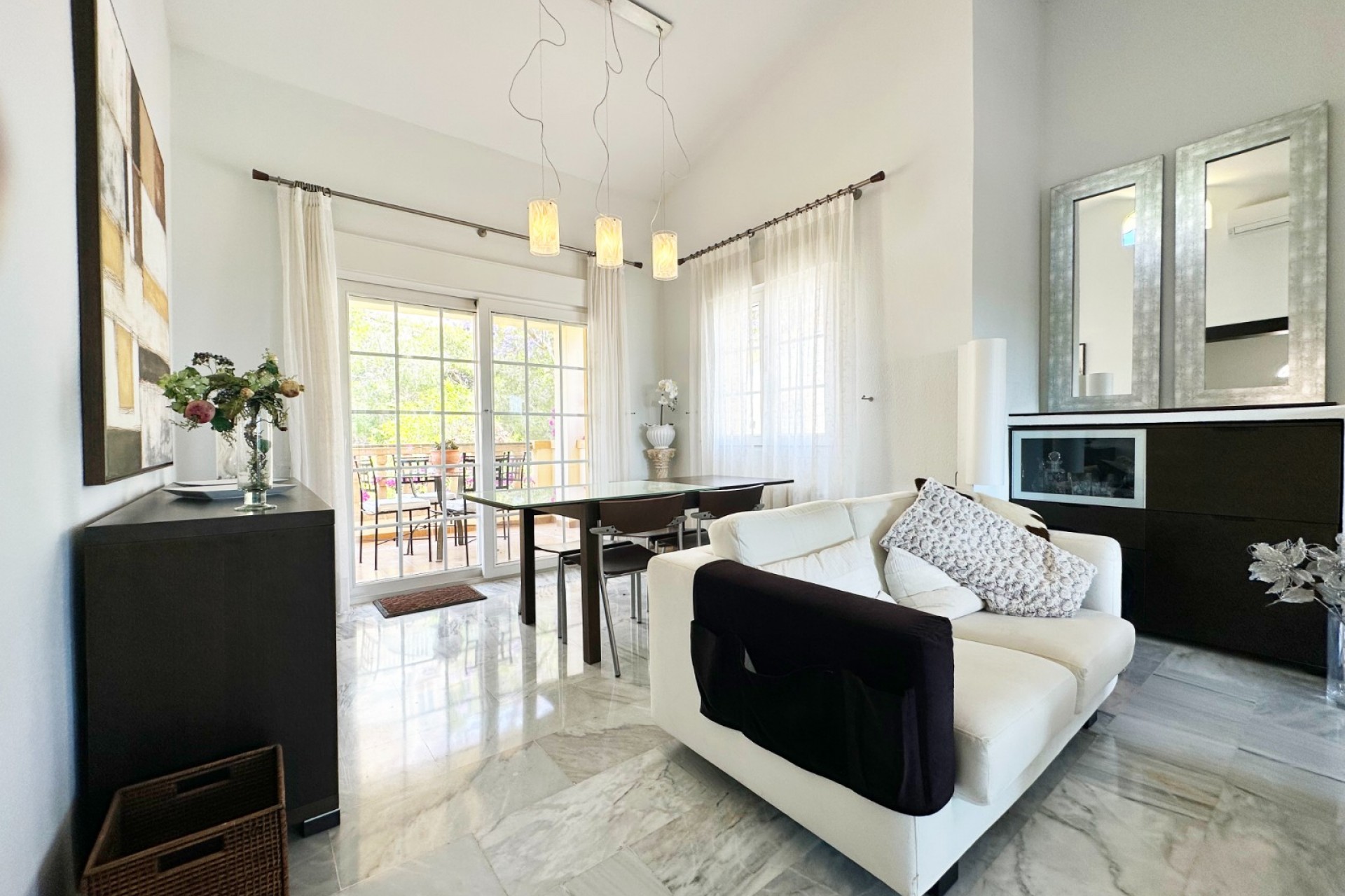 Återförsäljning - Villa -
Orihuela Costa - Costa Blanca