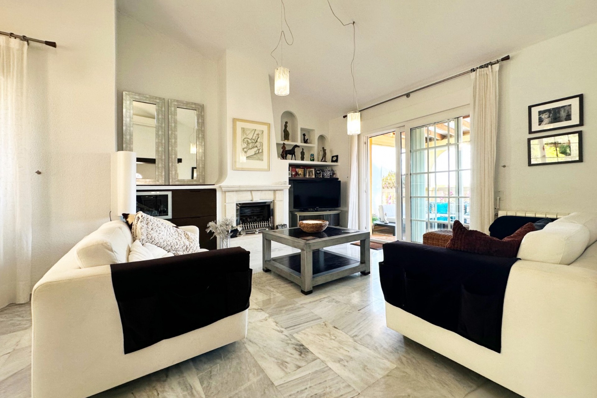 Återförsäljning - Villa -
Orihuela Costa - Costa Blanca