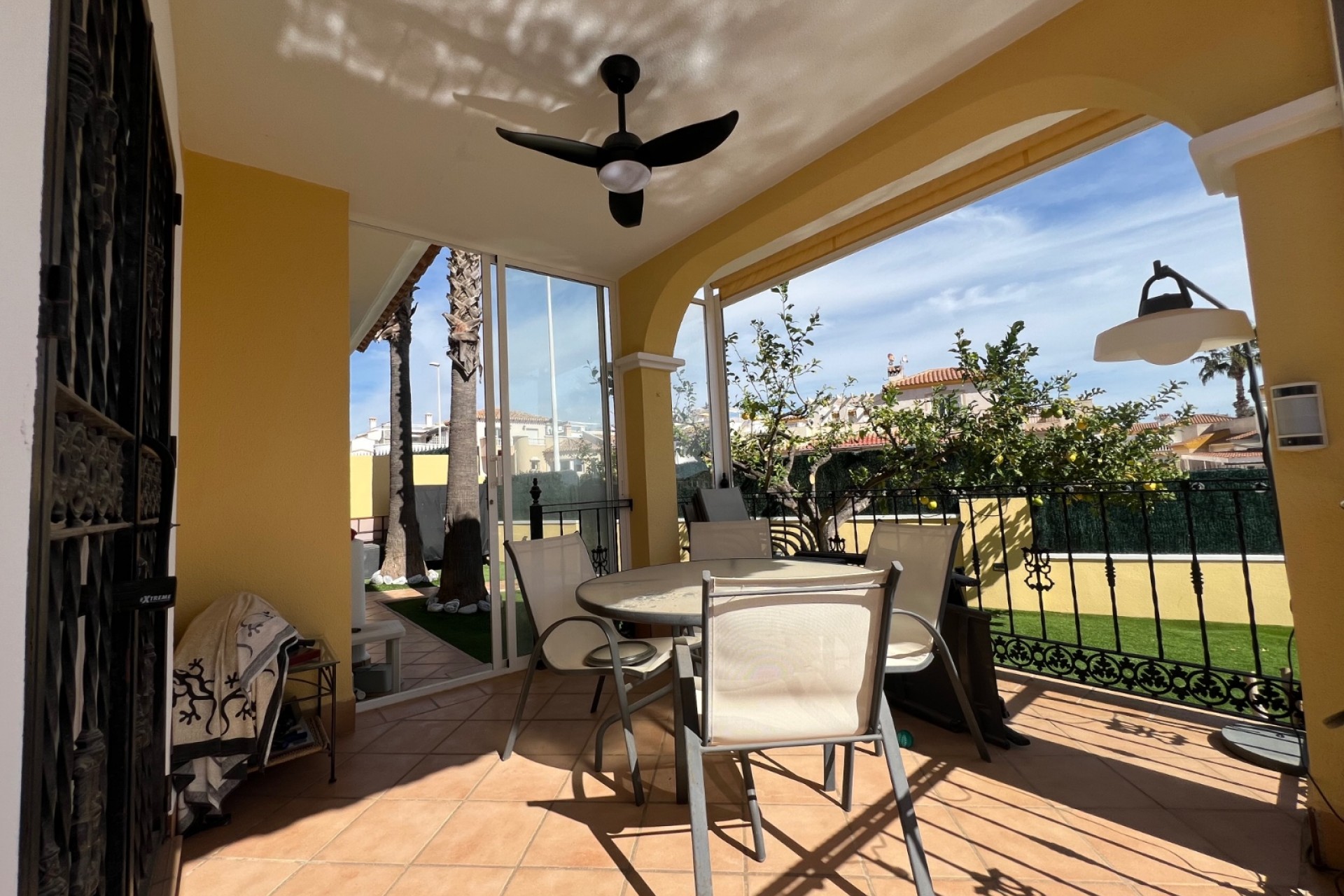Återförsäljning - Villa -
Orihuela Costa - Costa Blanca