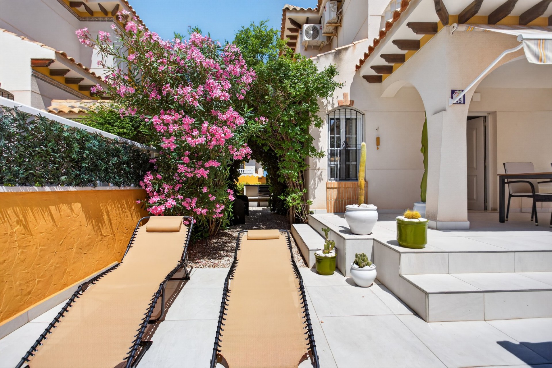 Återförsäljning - Villa -
Orihuela Costa - Costa Blanca
