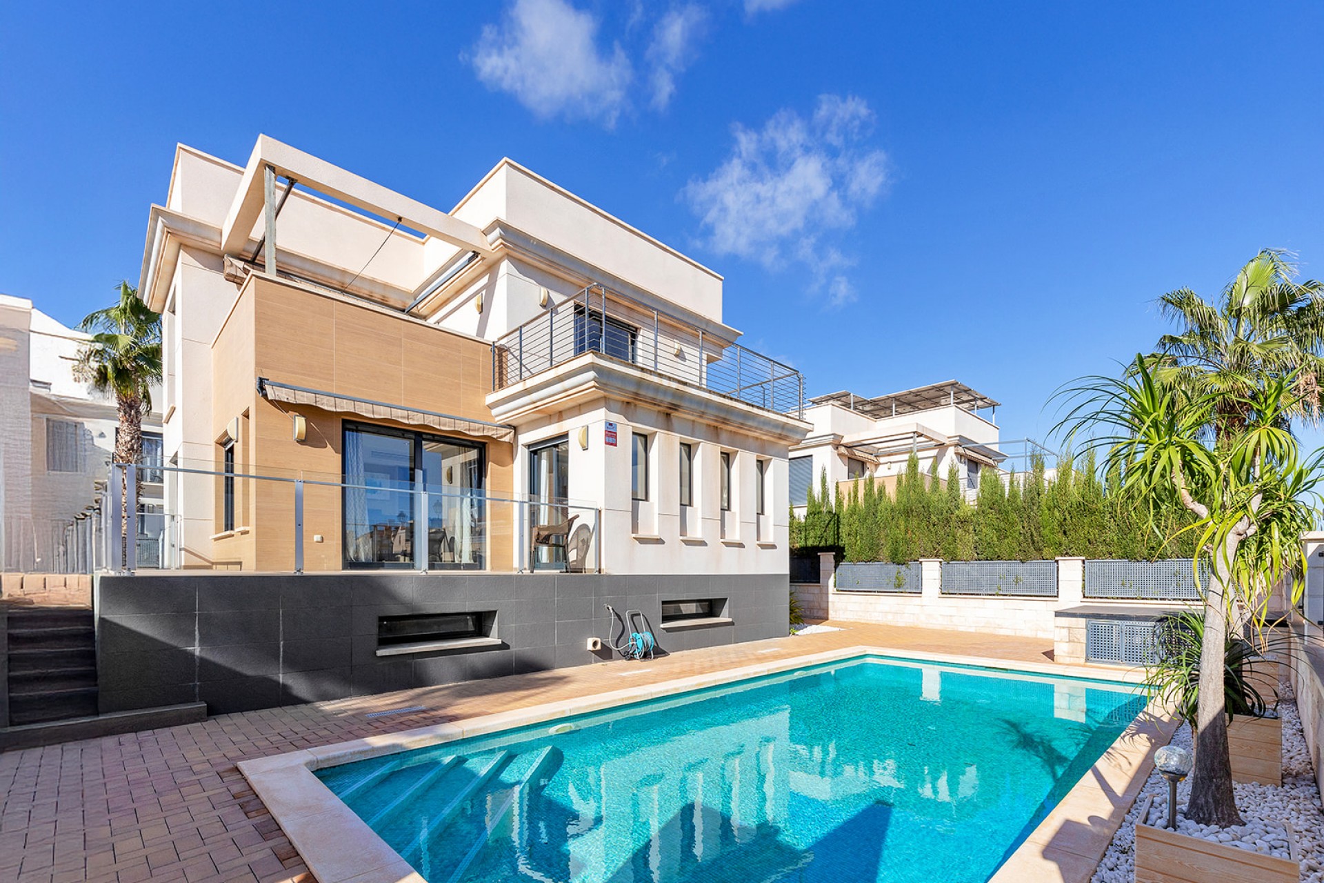 Återförsäljning - Villa -
Orihuela Costa - Costa Blanca