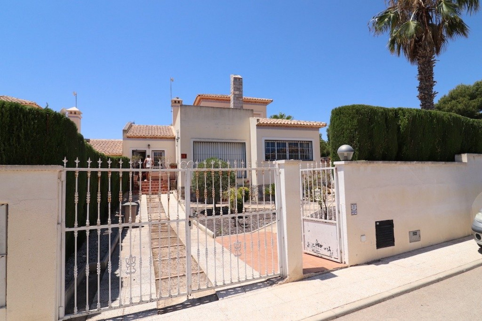 Återförsäljning - Villa -
Orihuela Costa - Costa Blanca