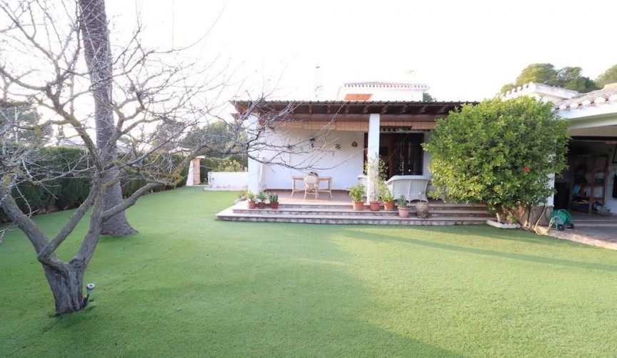 Återförsäljning - Villa -
Orihuela Costa - Costa Blanca