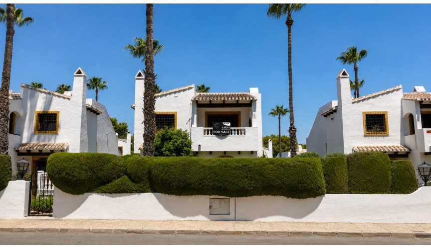 Återförsäljning - Villa -
Orihuela Costa - Costa Blanca