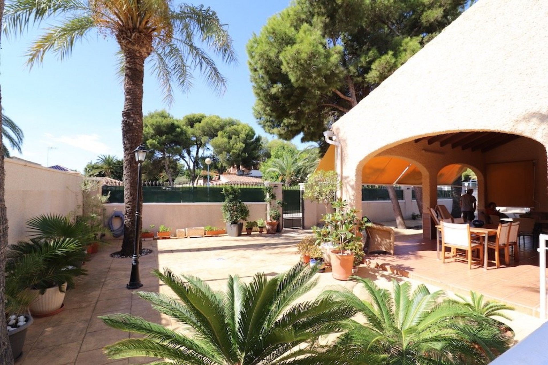 Återförsäljning - Villa -
Orihuela Costa - Costa Blanca