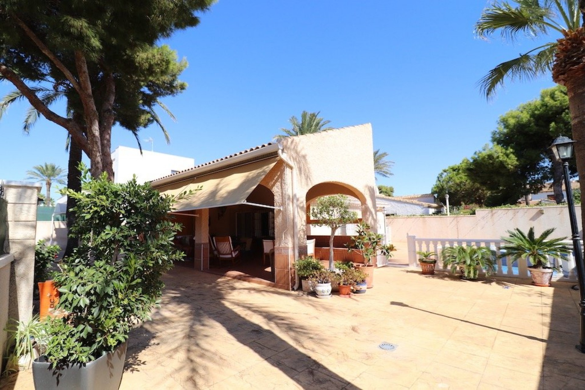 Återförsäljning - Villa -
Orihuela Costa - Costa Blanca